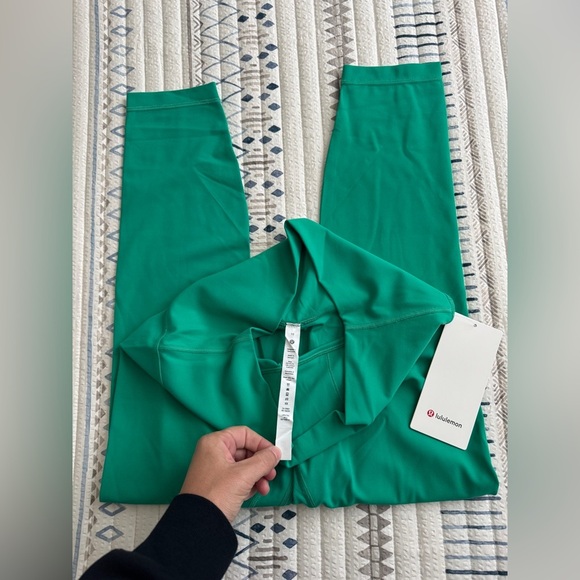 Lululemon Align High-Rise Pant 25" in Kelly Green - Picture 6 of 6